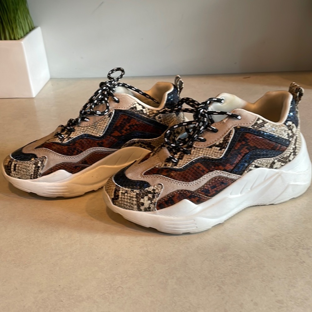 Top Shop Wedge Runner